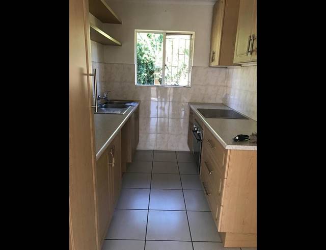 3 BEDROOM APARTMENT FOR SALE IN ZWARTKOP EXT 2